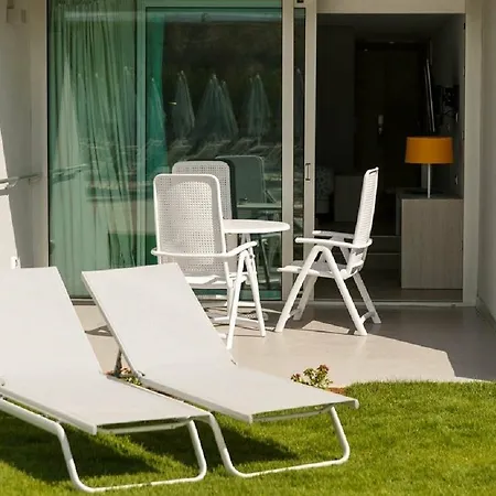 Santa Monica Hotel 4*