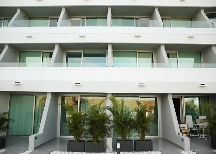 Santa Monica Hotell 4*